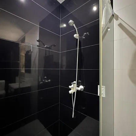 Homestay Residencia Louras