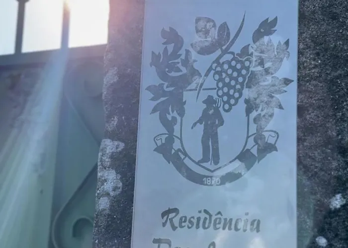 홈스테이 Residencia Louras *