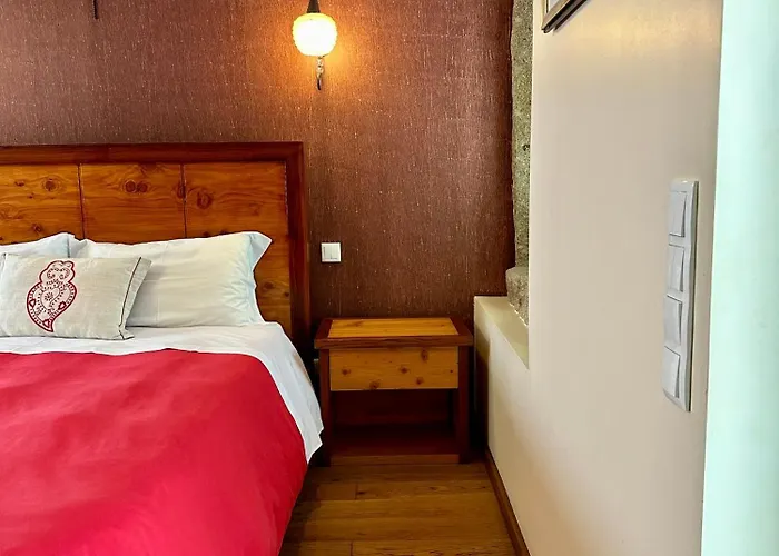 Residencia Louras 홈스테이 비아나도카스텔로